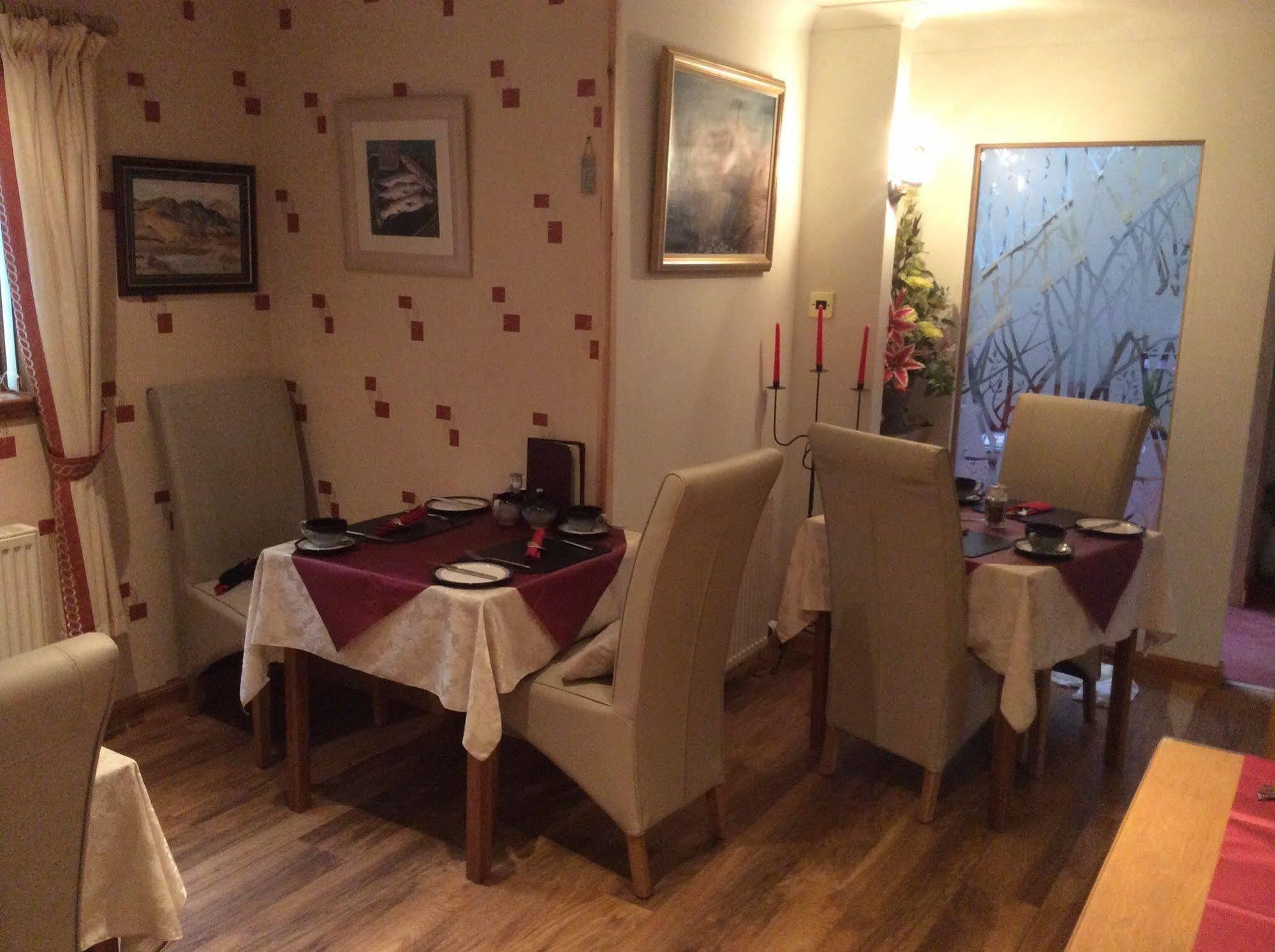 Castleview Bed & Breakfast Дъфтаун Екстериор снимка